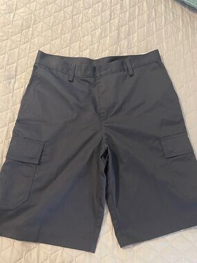 Men's Cargo Shorts in Charcoal Gray - Versatile Everyday Wear